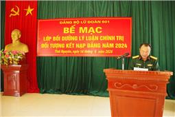 Đảng ủy Lữ đoàn 601 bồi dưỡng lý luận chính trị cho đối tượng kết nạp Đảng